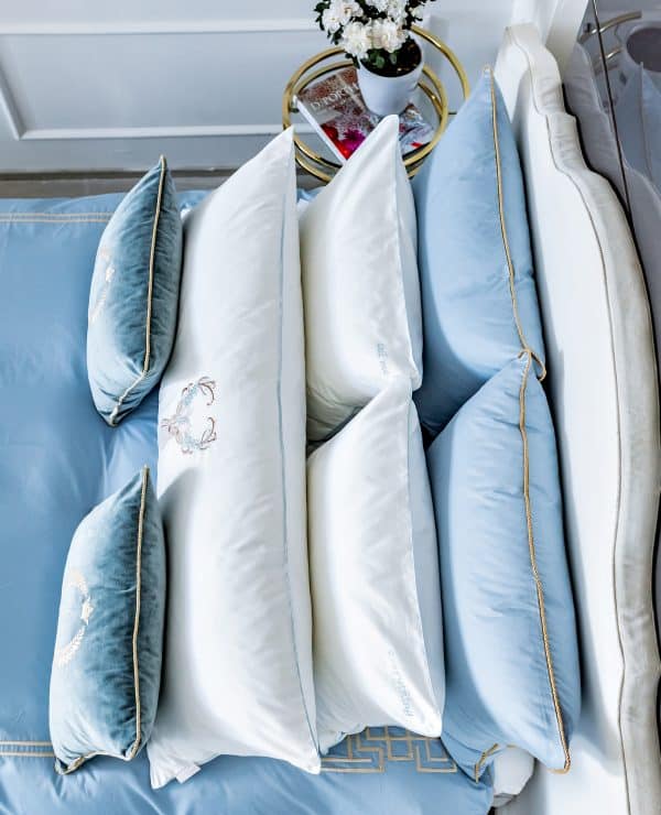 Luxury Bed Linen Set "Blue Light" - Image 2