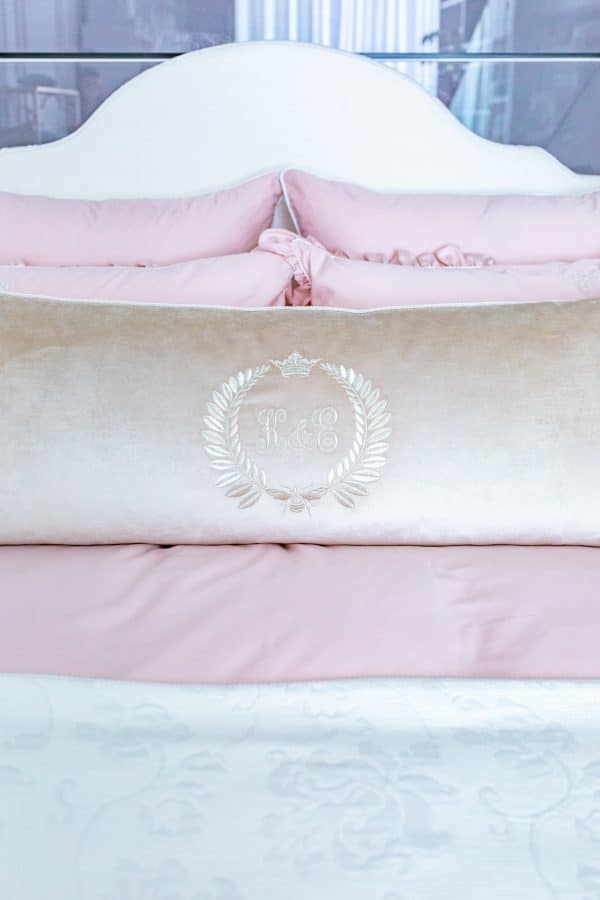 Long Velvet pillow "Bee Royal"