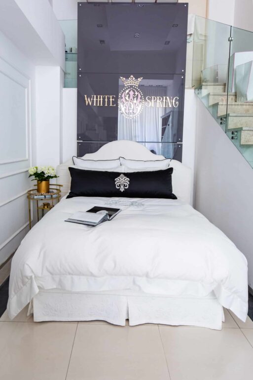 Luxury Bedding Set "White Barocco"