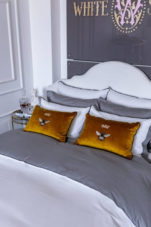 Decorative Pillow "Royal Bee" - Image 3