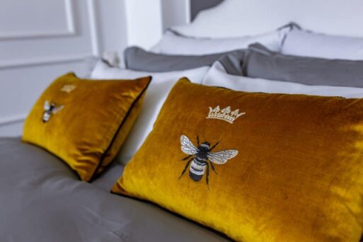 Decorative Pillow "Royal Bee"