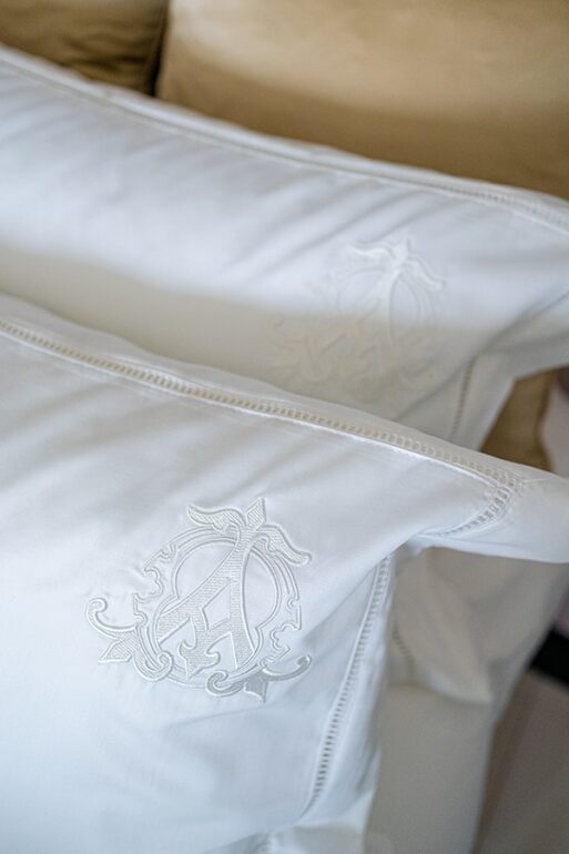 Luxury Bedding Set "Pure White" - Image 2