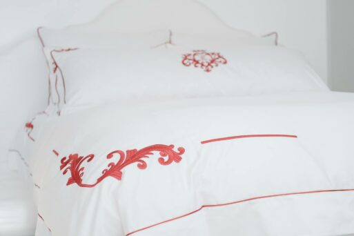 Luxury Bedding Set "Border" - Image 2