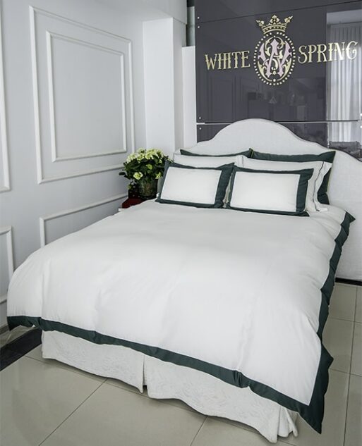 Luxury Bedding Set "Emerald Border" - Image 2