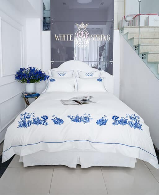 Duvet Cover "Azure Blossom" - Image 3