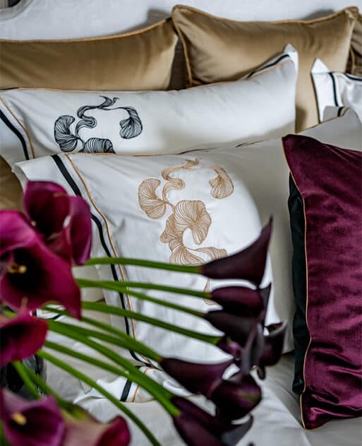 Luxury Bedding Set "Kyoto's Golden Whisper" - Image 4