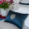 #luxuxrycushion #luxurydecorativepillow #decorativepillow #whitespring #whitespringhome #כריתנוי #כריותדקורטיביות #עיצובחדרשינה #עיצובהבית